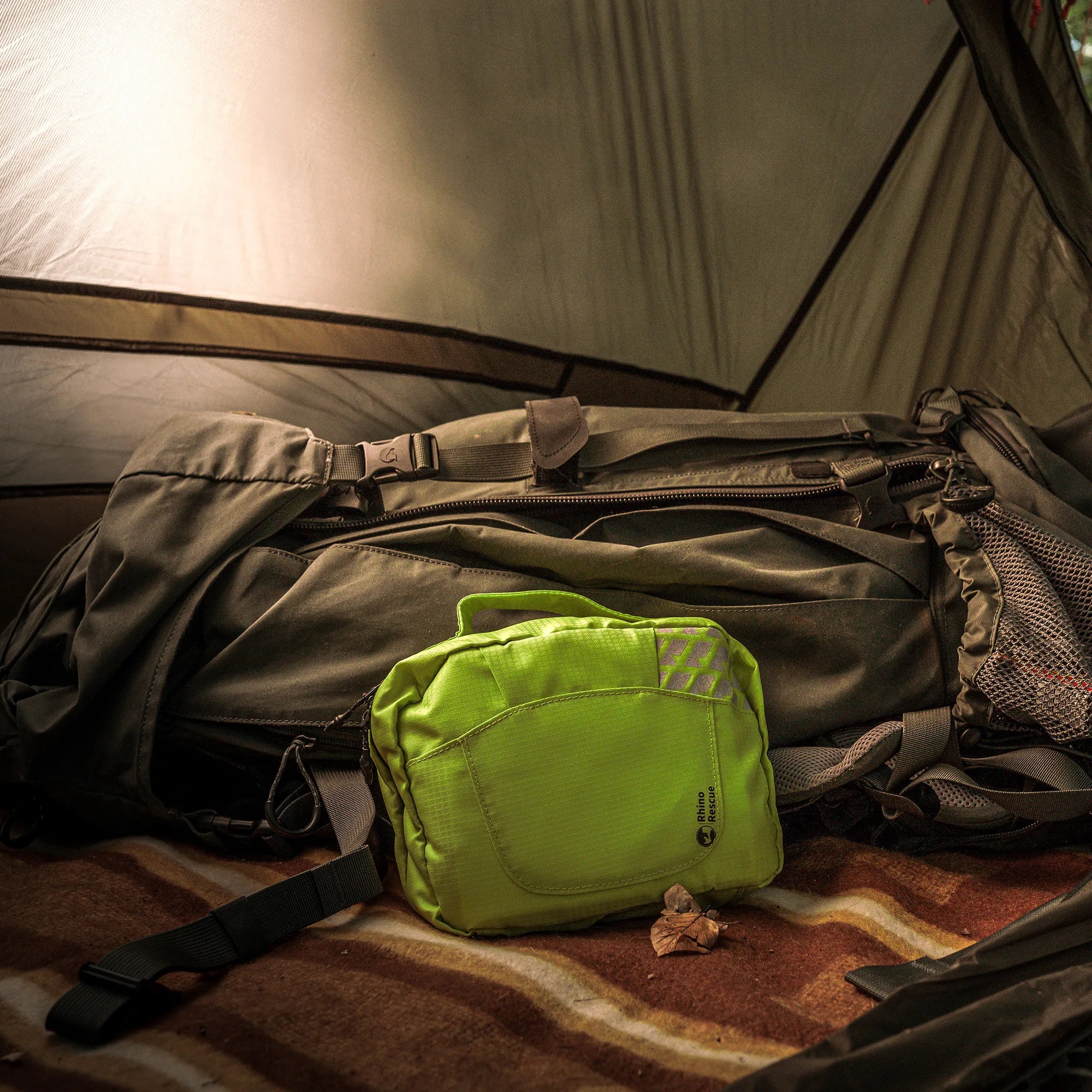 RHINO RESCUE Professionelles Erste-Hilfe-Set – Pro- und Basic-Paket