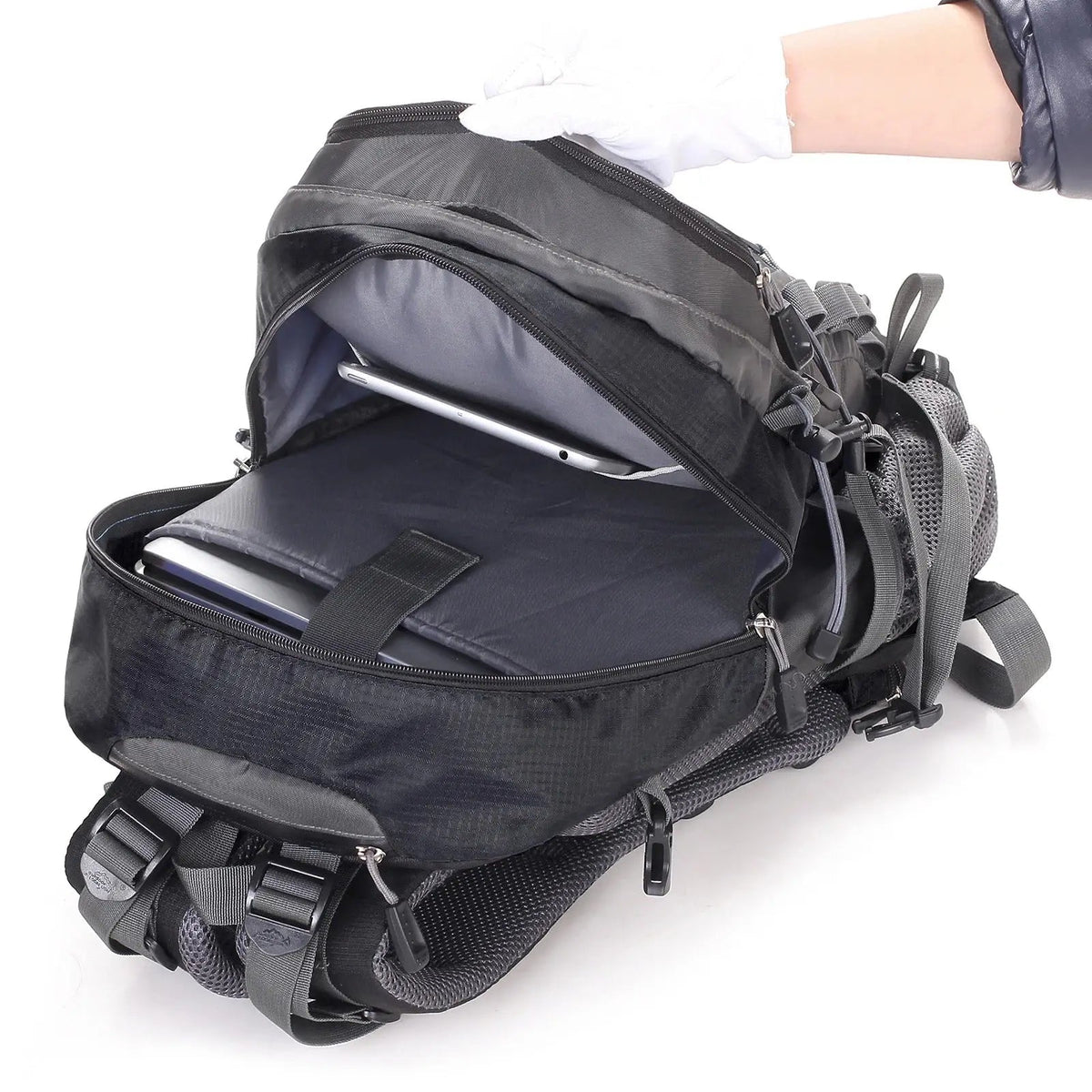 Outdoor-Rucksack Pro – mehrere Fächer & Aufhängesystem